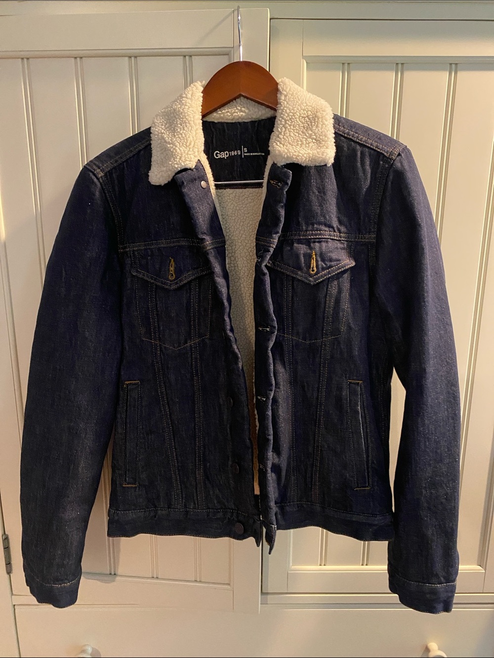 GAP Dark Blue Denim Jacket with Cream Sherpa Collar